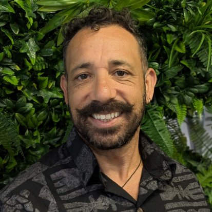 Portrait photo of Tim Stewart