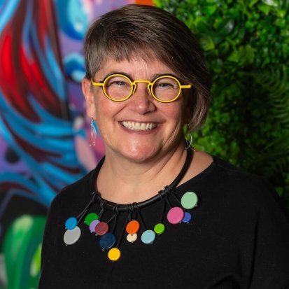 Headshot photo of Veronica