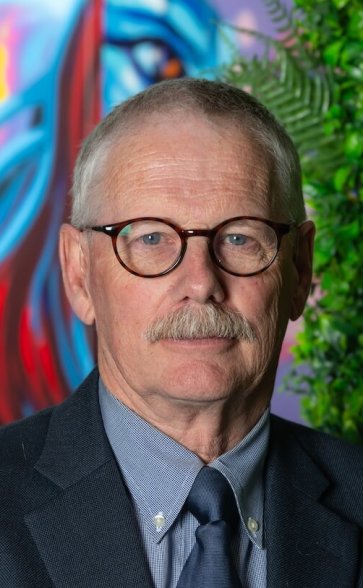 Headshot photo of Douglas