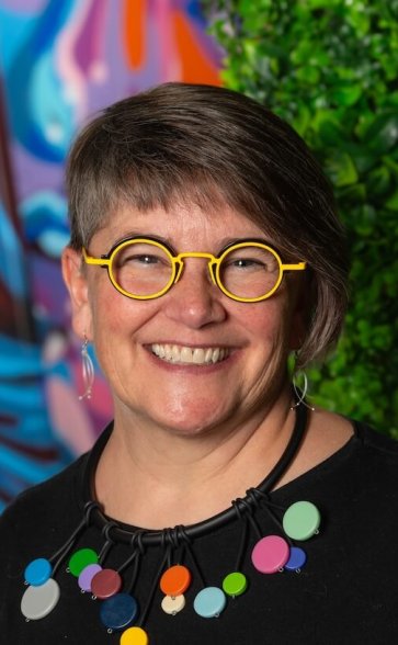 Headshot photo of Veronica