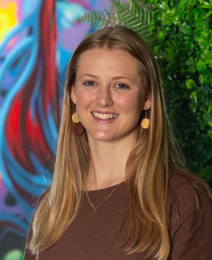 Headshot photo of Rebekah